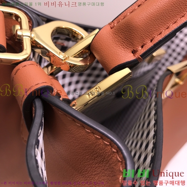 #��� ��ī�� X ����Ʈ �̵� F01130D6100-1