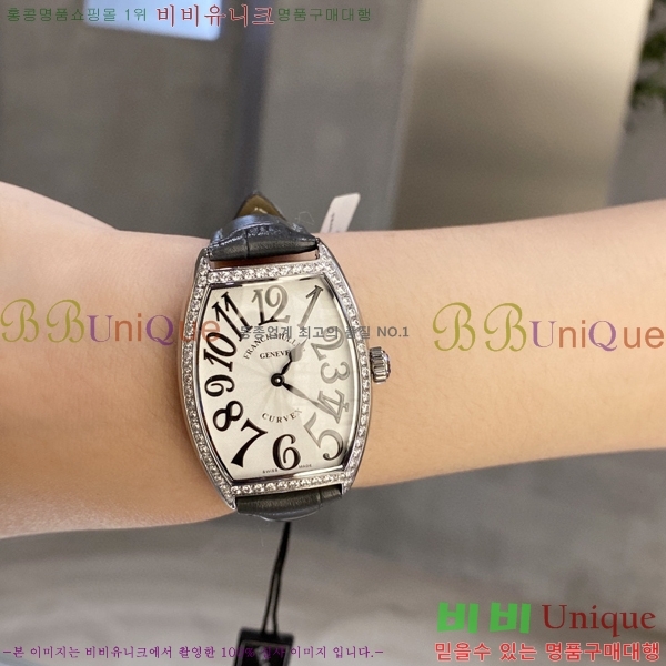 ����ũ�ķ� �ð� 6102477-1