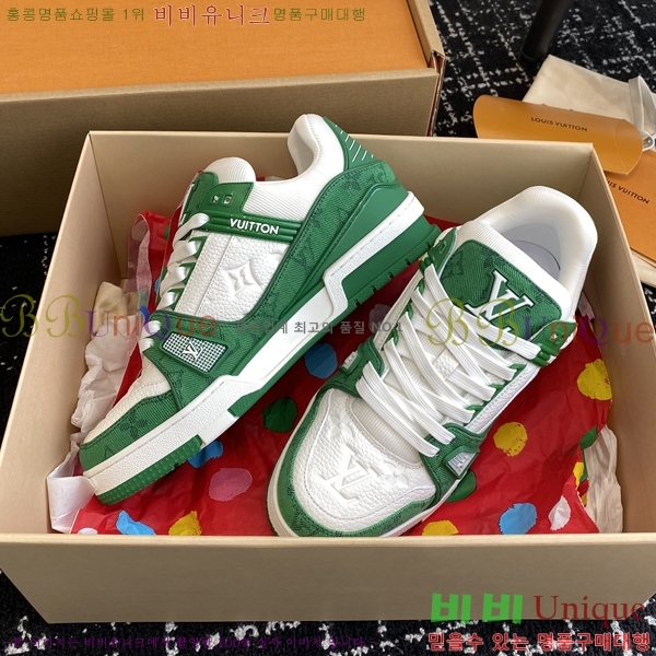 ���̺��� LV Ʈ���̳� ����Ŀ�� 48L2412434-4