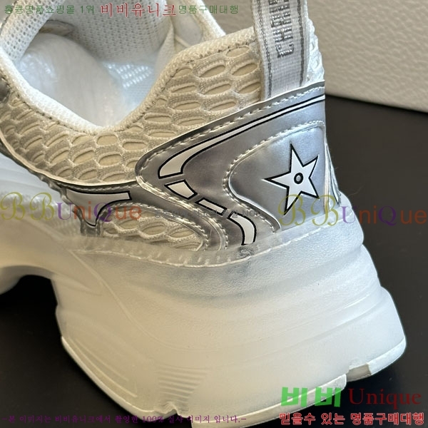 ��� ���̺� ����Ŀ�� �ǹ� 39D243133-3 (�迬�� ����)