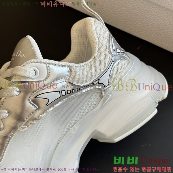 ��� ���̺� ����Ŀ�� �ǹ� 39D243133-3 (�迬�� ����)