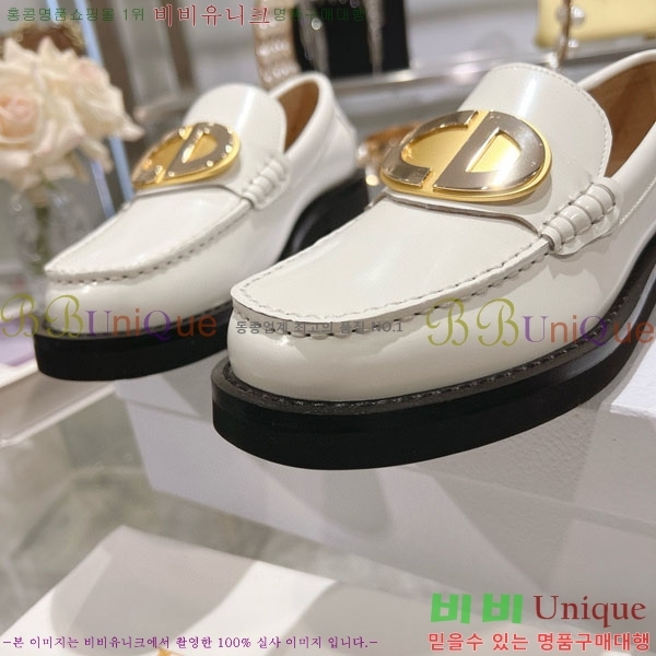���� ��� ���� 33D748813-2