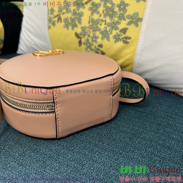 #�߷�Ƽ�� �ñ״�ó V�ΰ� ���� �̴� ũ�ν��� 4W2P0AC2-101