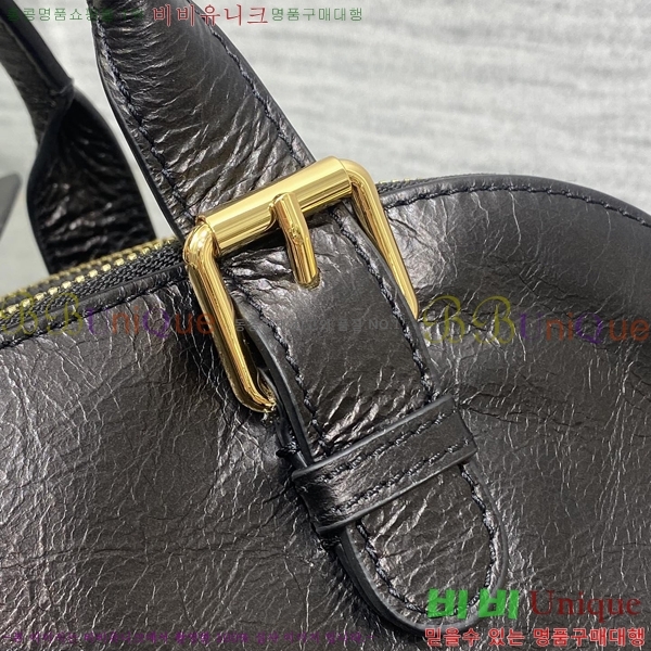 #��� Grand Tour �̵� ������ M6010-1