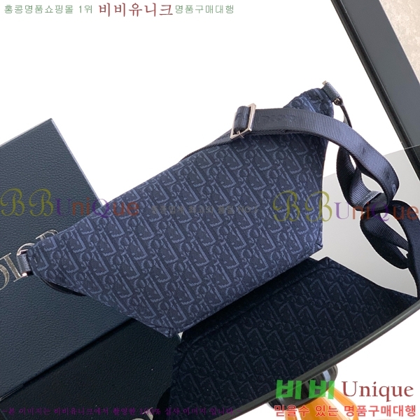 #��� ���̴� 2.0 KAWS ��Ʈ�� 1ESBO077-2