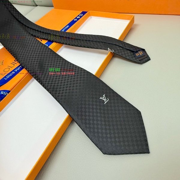 #���̺��� Ŭ���� ��Ÿ�� 9L255913-3