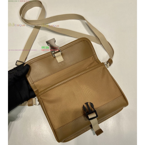 #����� NEW �����Ϸ� ����Ʈ�� ���̽� 2ZH108-5������- 152�����롽