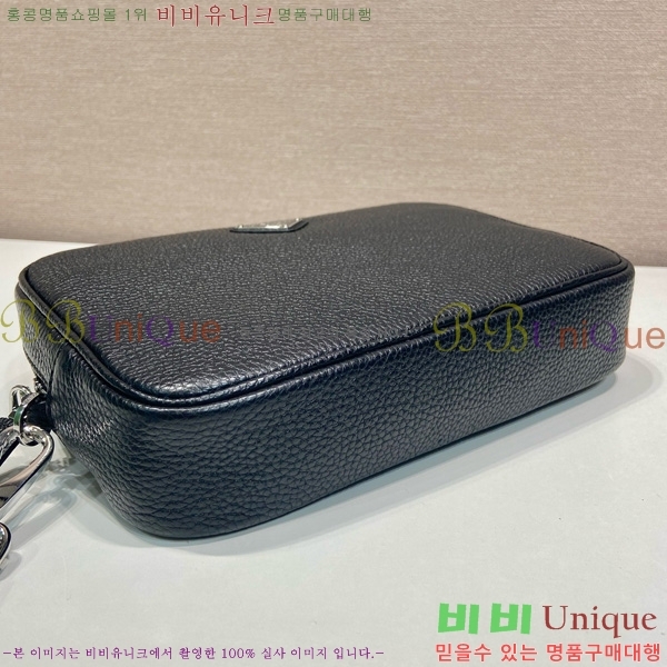 #����� ���� �ﰢ�ΰ� �Ŀ�ġ 2VF017-201