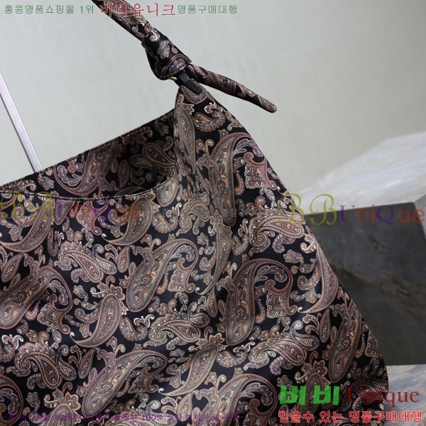 #25SS ���ζ� �Ƹ����� �ڵ�� 834750-103