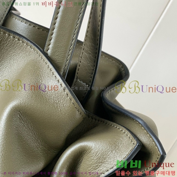 #�ο��� ���� �ö���� Ŭ��ġ 9084-101