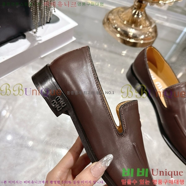 ���� �̿�̿� ���� 32MU902400-3