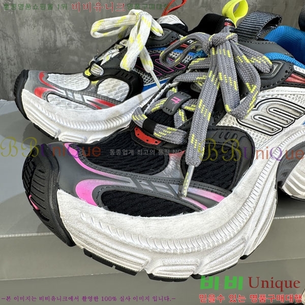 �߷��þư� 6XL Ʈ���̳� ����Ŀ�� BLA3568901-2