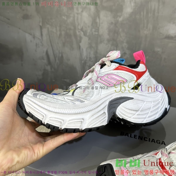 �߷��þư� 6XL Ʈ���̳� ����Ŀ�� BLA3568901-3