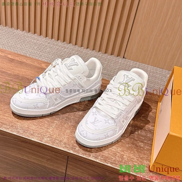 �������� LV Ʈ���̳� ����Ŀ�� LV5116602-3