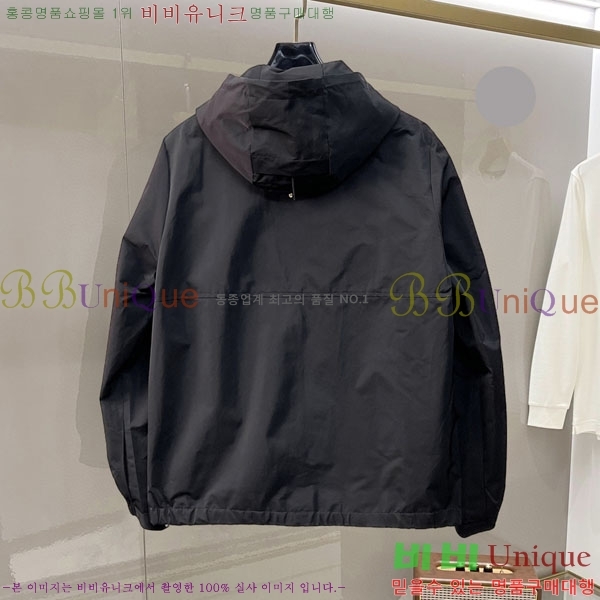 ���� ��**�� ���� MO836176