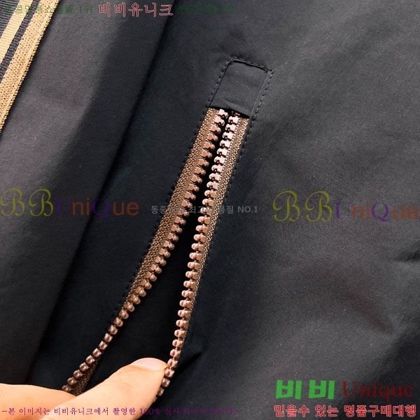 ���� ��**�� ���� MO836176