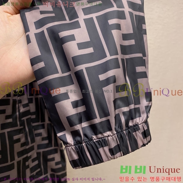 ���� ��� ���� �ݹ��� �¾� 25LV458131-2