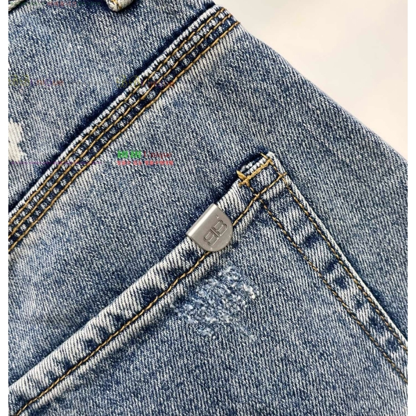 �������� �߷��þư� �ݹ��� BA08423