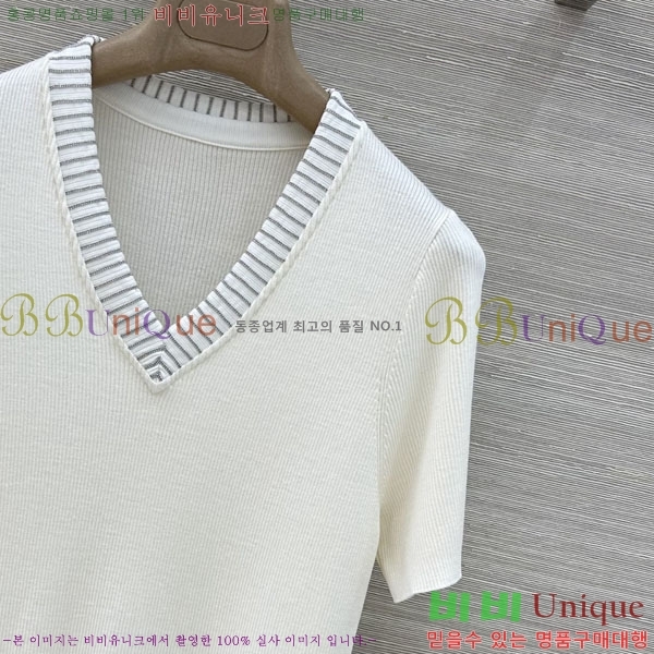 ���� ���ڷ� ��ġ�ڸ� ������ ���� Ƽ���� BC334507-13