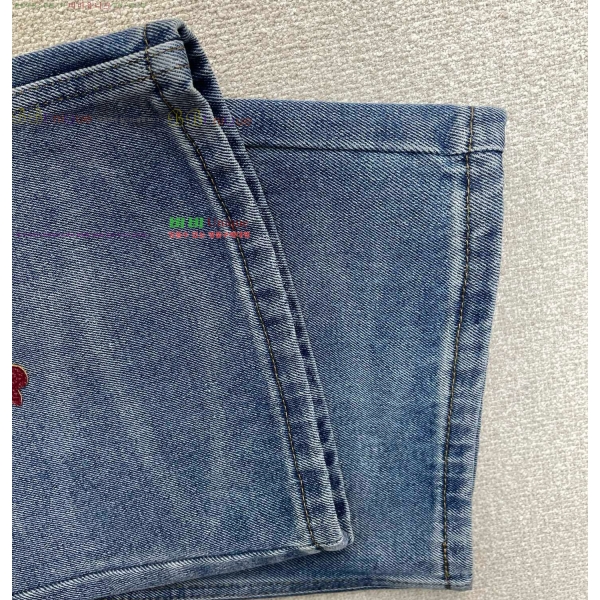 ���� ũ������ û���� CH384186