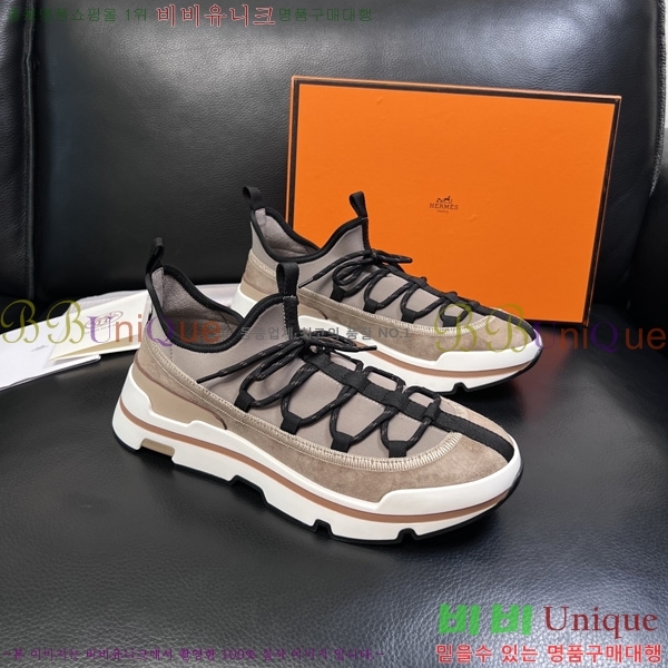 ���� �����޽� �ȭ H3E1180-1