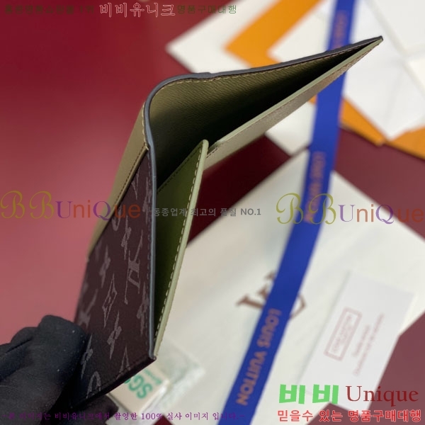 #����*�� �н���Ʈ Ŀ�� �������� M28640-301
