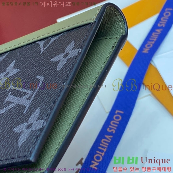 #����*�� �н���Ʈ Ŀ�� �������� M28640-301