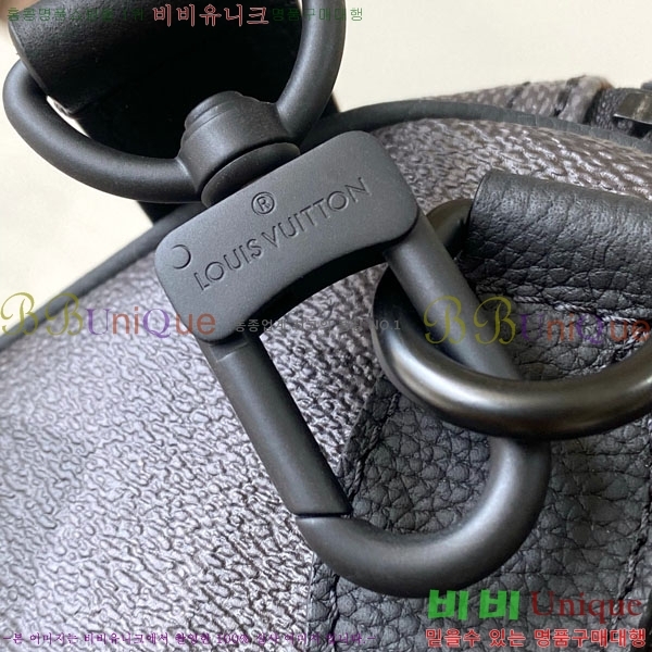 #����*�� ���ǵ� 30 �ݵѸ��� M28977-300