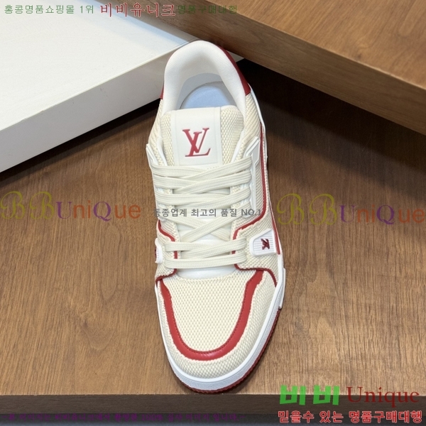 ���� ���̺��� Ʈ���̳� ����Ŀ�� 40LT267145-4
