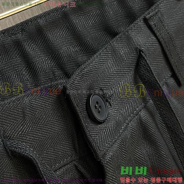 ���� ���ڷ� ��ġ�ڸ� ���� BC437883-3