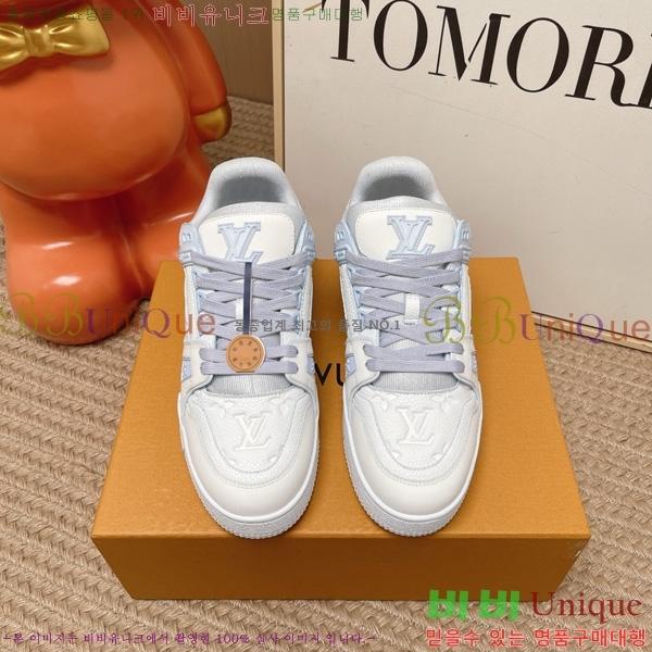 �������� ���̺��� Ʈ���̳� ����Ŀ�� LT2600691-4