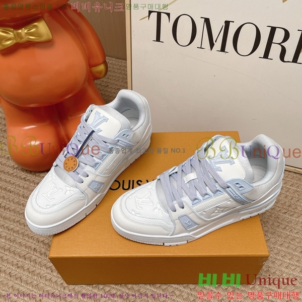 �������� ���̺��� Ʈ���̳� ����Ŀ�� LT2600691-4