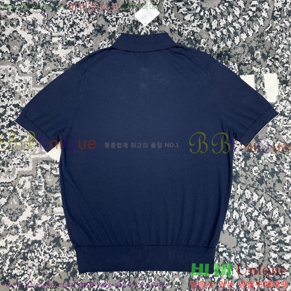 �ְ��� ���� ���ڷ� ��ġ�ڸ� ī�� ����Ƽ BC05856-1