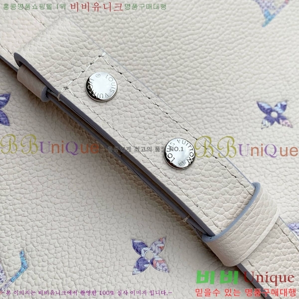 #����*�� ĳ���� �̽�Ʈ ����Ʈ M2A369-101