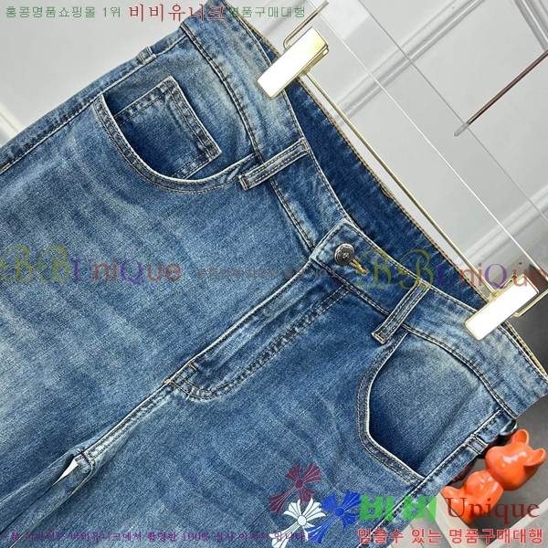 ���� ũ������ ���̵� �� û���� 26HV26833-2